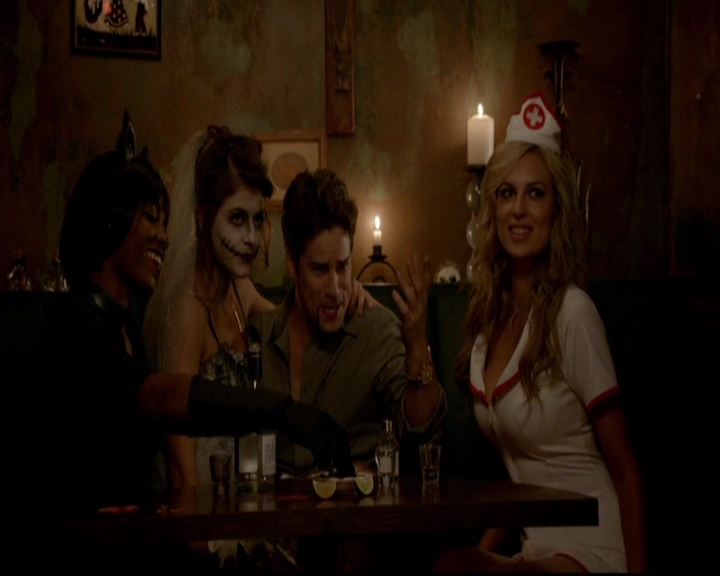 VampireDiariesWorld-dot-nl_TheOriginals_3x04AWalkOnTheWildSide0293.jpg