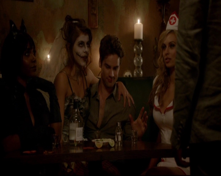 VampireDiariesWorld-dot-nl_TheOriginals_3x04AWalkOnTheWildSide0301.jpg