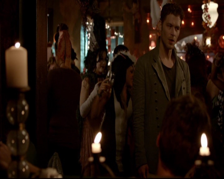 VampireDiariesWorld-dot-nl_TheOriginals_3x04AWalkOnTheWildSide0316.jpg