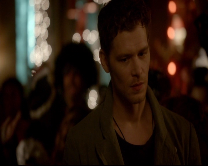 VampireDiariesWorld-dot-nl_TheOriginals_3x04AWalkOnTheWildSide0322.jpg