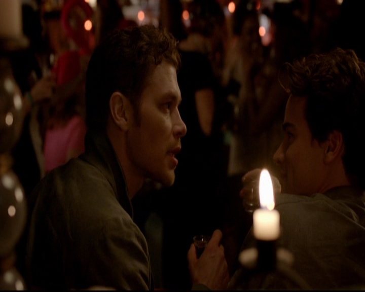 VampireDiariesWorld-dot-nl_TheOriginals_3x04AWalkOnTheWildSide0328.jpg