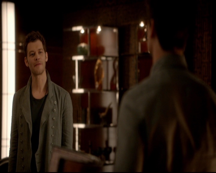 VampireDiariesWorld-dot-nl_TheOriginals_3x04AWalkOnTheWildSide0428.jpg