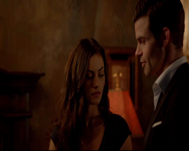 VampireDiariesWorld-dot-nl_TheOriginals_3x04AWalkOnTheWildSide0490.jpg