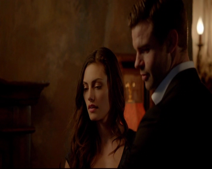 VampireDiariesWorld-dot-nl_TheOriginals_3x04AWalkOnTheWildSide0492.jpg