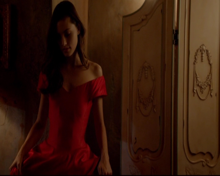 VampireDiariesWorld-dot-nl_TheOriginals_3x04AWalkOnTheWildSide0526.jpg