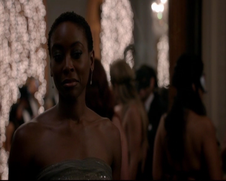 VampireDiariesWorld-dot-nl_TheOriginals_3x04AWalkOnTheWildSide0588.jpg