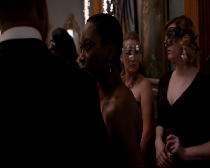 VampireDiariesWorld-dot-nl_TheOriginals_3x04AWalkOnTheWildSide0609.jpg