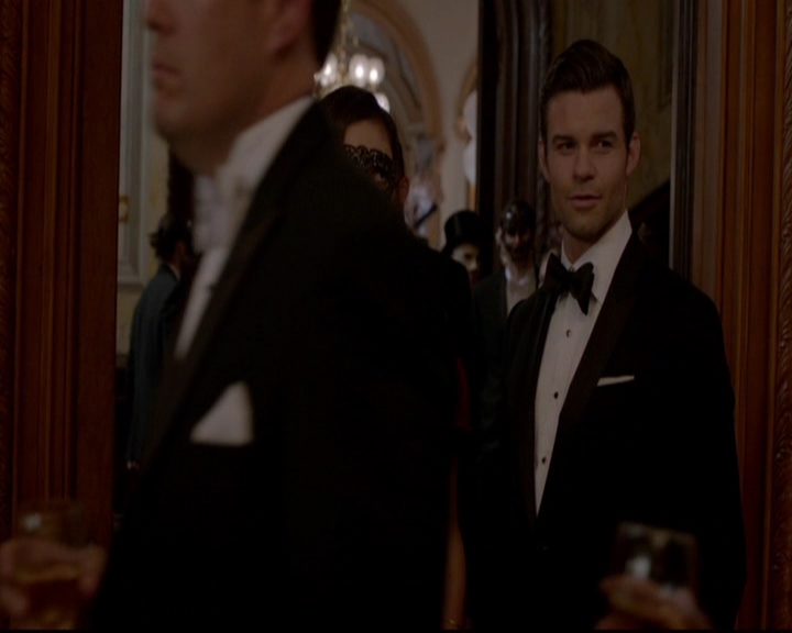 VampireDiariesWorld-dot-nl_TheOriginals_3x04AWalkOnTheWildSide0620.jpg