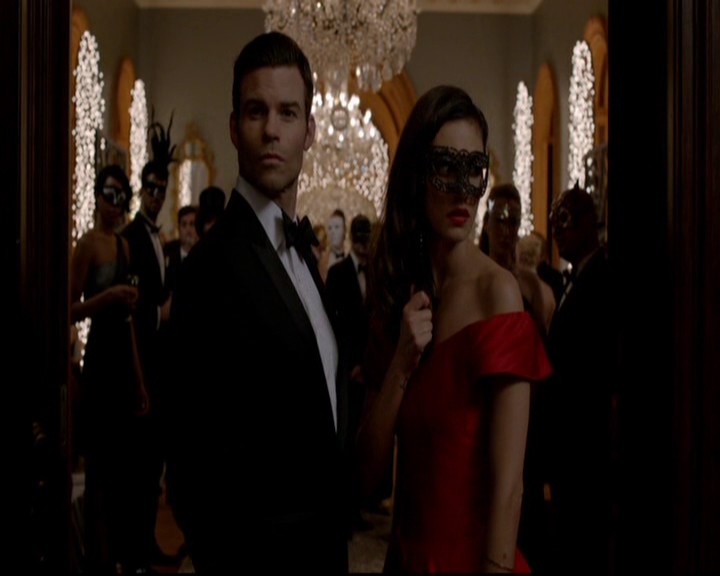 VampireDiariesWorld-dot-nl_TheOriginals_3x04AWalkOnTheWildSide0623.jpg