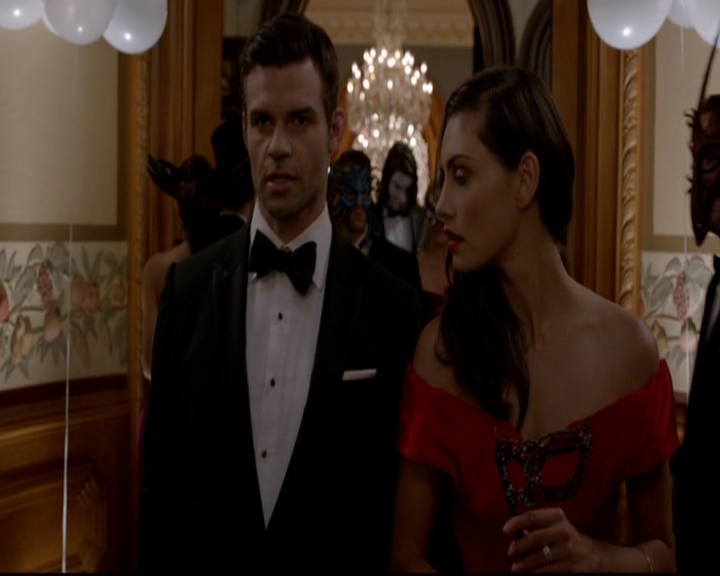 VampireDiariesWorld-dot-nl_TheOriginals_3x04AWalkOnTheWildSide0637.jpg