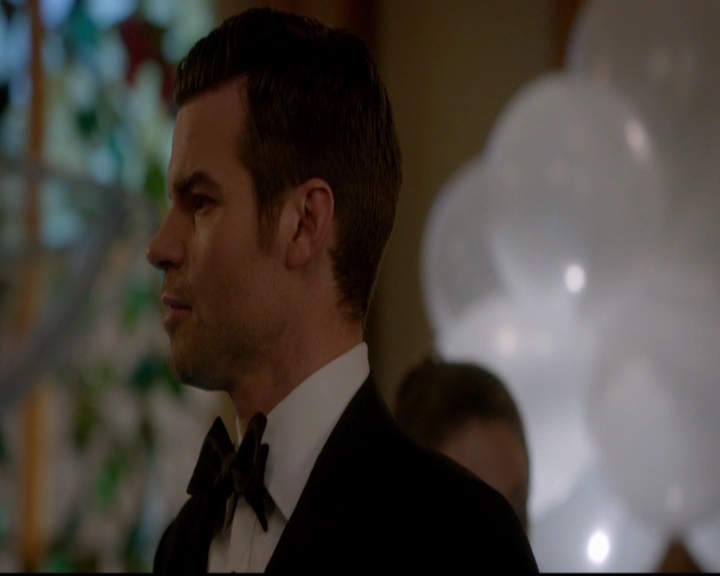 VampireDiariesWorld-dot-nl_TheOriginals_3x04AWalkOnTheWildSide0659.jpg