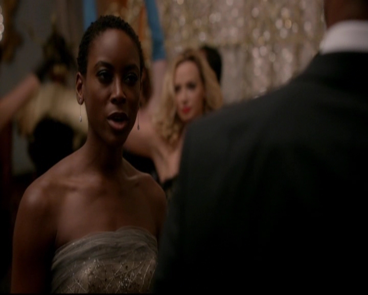 VampireDiariesWorld-dot-nl_TheOriginals_3x04AWalkOnTheWildSide0684.jpg