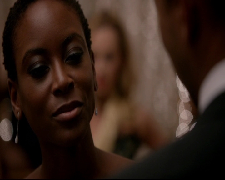 VampireDiariesWorld-dot-nl_TheOriginals_3x04AWalkOnTheWildSide0702.jpg