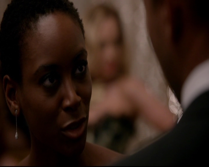 VampireDiariesWorld-dot-nl_TheOriginals_3x04AWalkOnTheWildSide0704.jpg