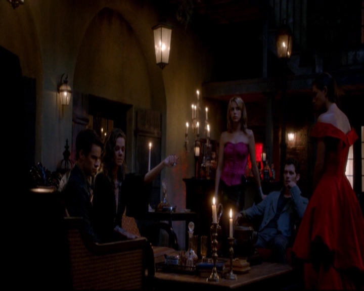 VampireDiariesWorld-dot-nl_TheOriginals_3x04AWalkOnTheWildSide1985.jpg