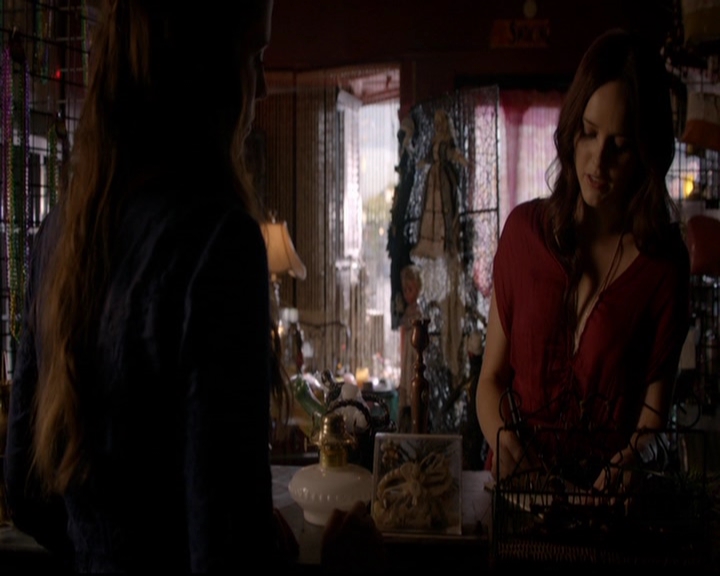 VampireDiariesWorld-dot-nl_TheOriginals_3x05TheAxemansLetters0111.jpg