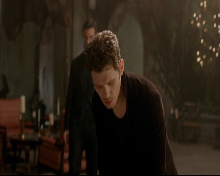 VampireDiariesWorld-dot-nl_TheOriginals_3x05TheAxemansLetters0134.jpg