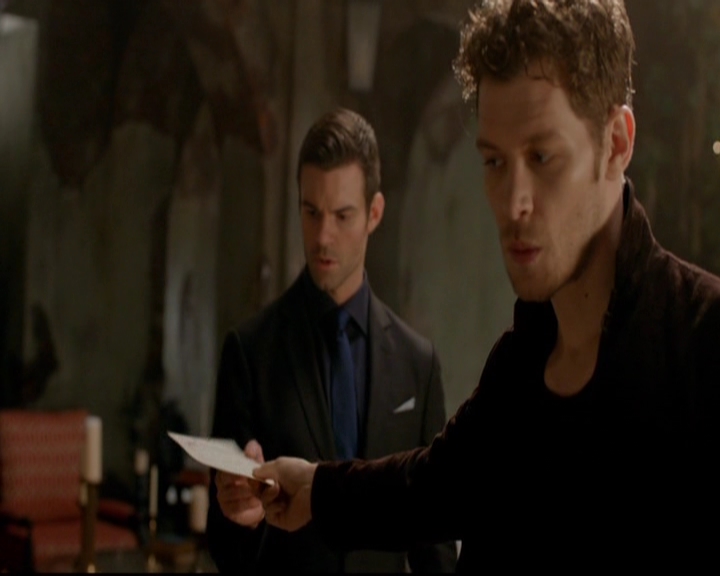 VampireDiariesWorld-dot-nl_TheOriginals_3x05TheAxemansLetters0142.jpg