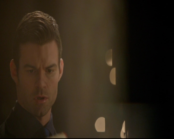 VampireDiariesWorld-dot-nl_TheOriginals_3x05TheAxemansLetters0143.jpg