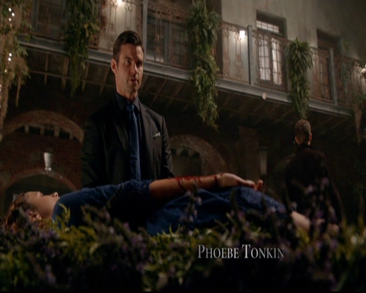 VampireDiariesWorld-dot-nl_TheOriginals_3x05TheAxemansLetters0165.jpg