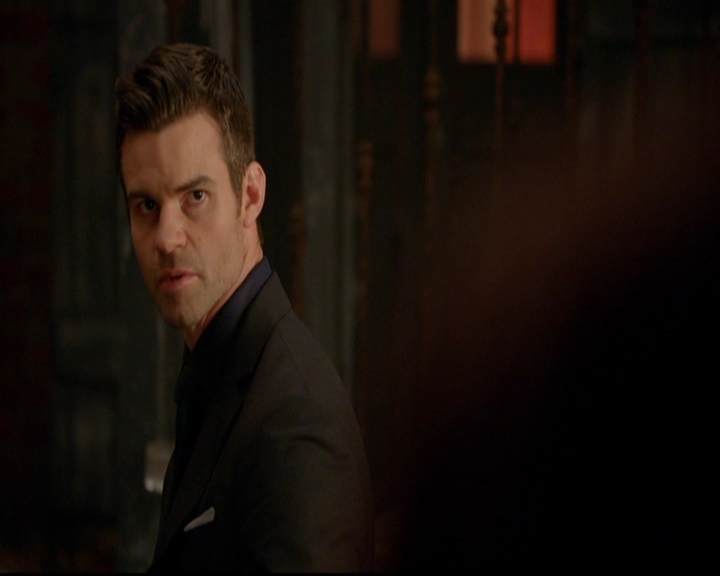 VampireDiariesWorld-dot-nl_TheOriginals_3x05TheAxemansLetters0183.jpg