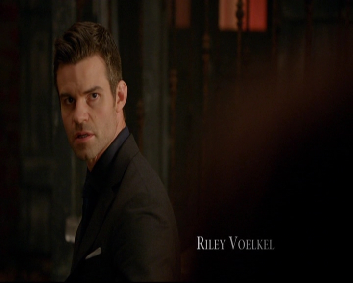 VampireDiariesWorld-dot-nl_TheOriginals_3x05TheAxemansLetters0185.jpg