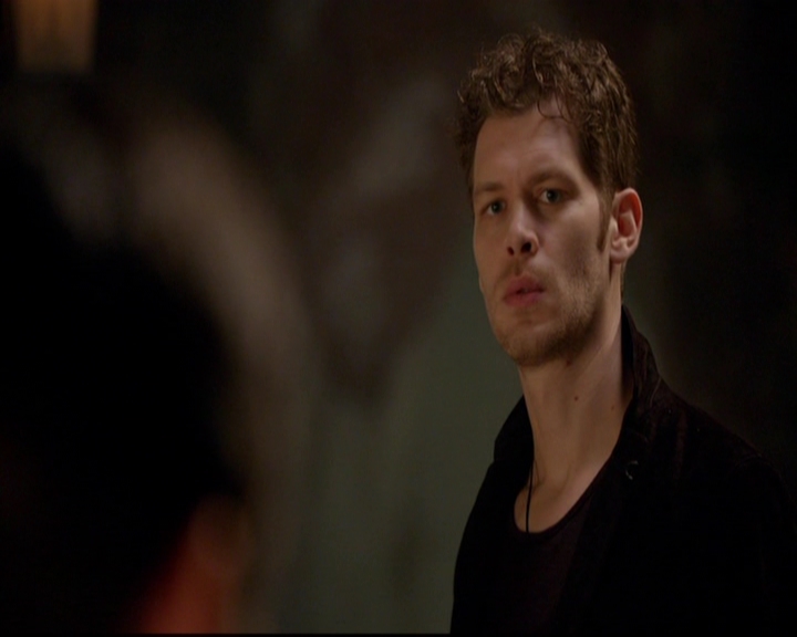 VampireDiariesWorld-dot-nl_TheOriginals_3x05TheAxemansLetters0187.jpg