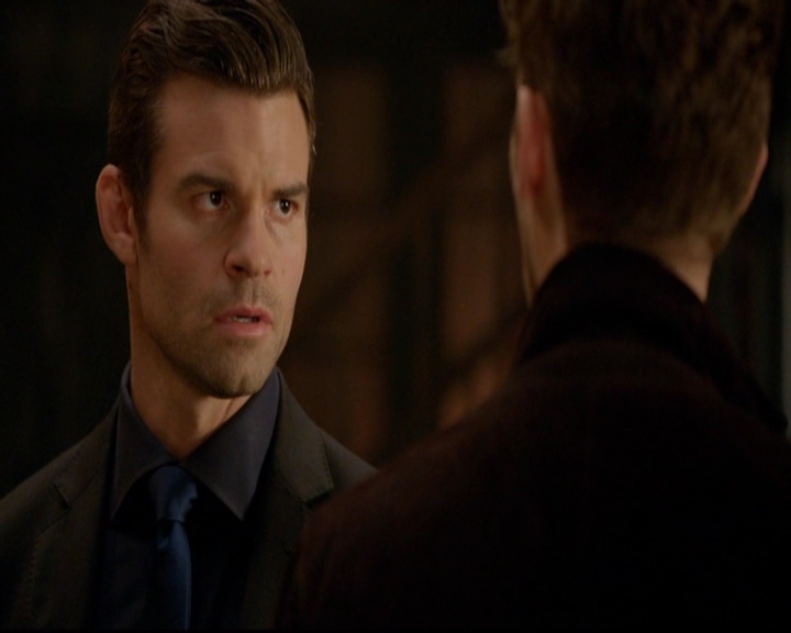 VampireDiariesWorld-dot-nl_TheOriginals_3x05TheAxemansLetters0194.jpg