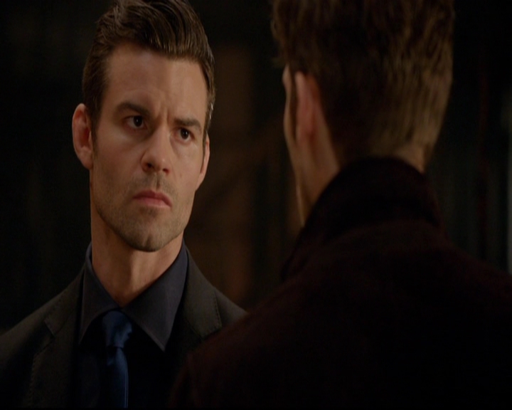 VampireDiariesWorld-dot-nl_TheOriginals_3x05TheAxemansLetters0203.jpg