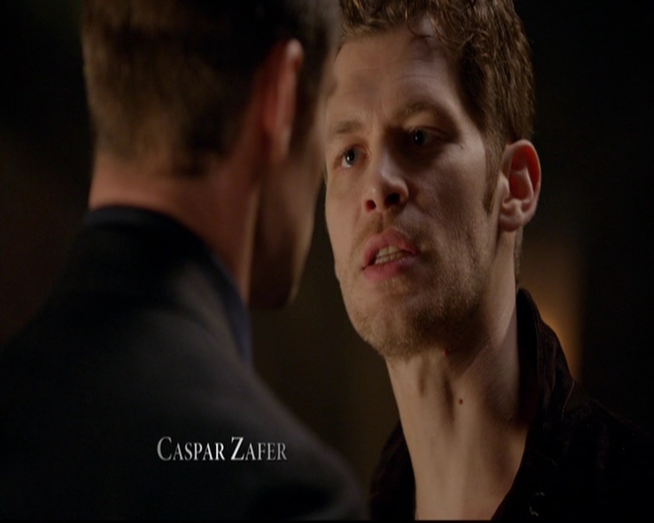 VampireDiariesWorld-dot-nl_TheOriginals_3x05TheAxemansLetters0205.jpg