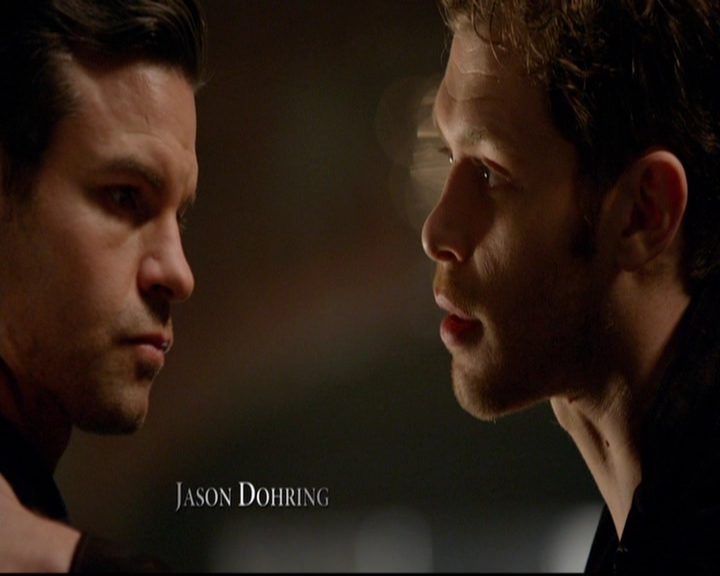 VampireDiariesWorld-dot-nl_TheOriginals_3x05TheAxemansLetters0208.jpg