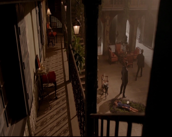 VampireDiariesWorld-dot-nl_TheOriginals_3x05TheAxemansLetters0213.jpg