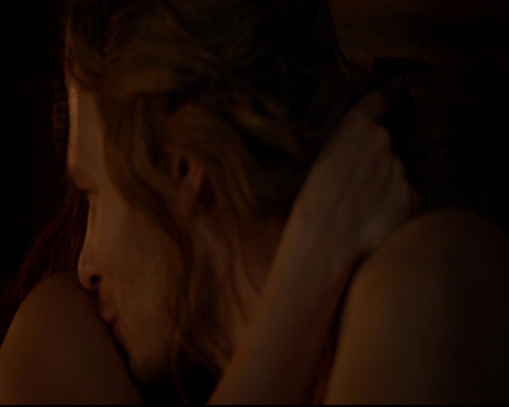 VampireDiariesWorld-dot-nl_TheOriginals_3x05TheAxemansLetters0320.jpg