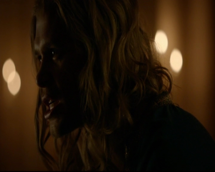 VampireDiariesWorld-dot-nl_TheOriginals_3x05TheAxemansLetters0677.jpg