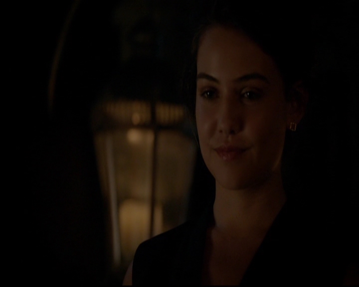 VampireDiariesWorld-dot-nl_TheOriginals_3x05TheAxemansLetters2050.jpg