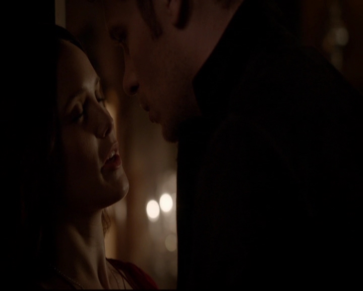 VampireDiariesWorld-dot-nl_TheOriginals_3x05TheAxemansLetters2167.jpg