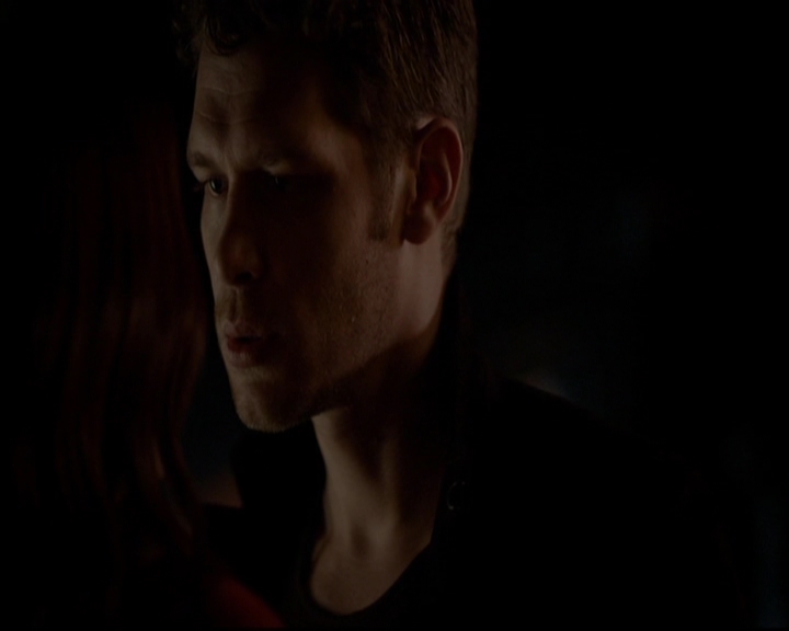 VampireDiariesWorld-dot-nl_TheOriginals_3x05TheAxemansLetters2170.jpg