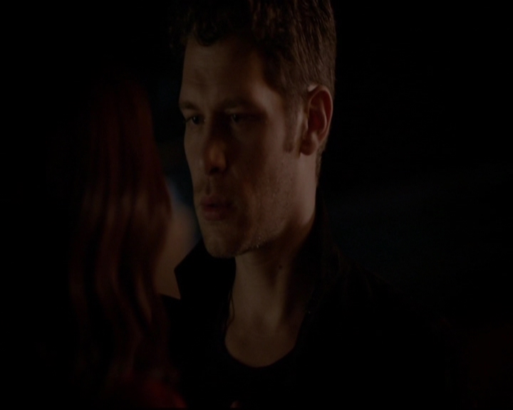 VampireDiariesWorld-dot-nl_TheOriginals_3x05TheAxemansLetters2176.jpg