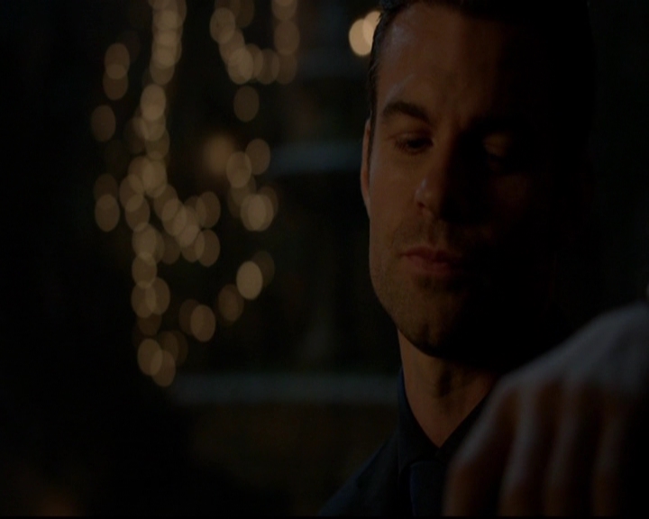 VampireDiariesWorld-dot-nl_TheOriginals_3x05TheAxemansLetters2187.jpg