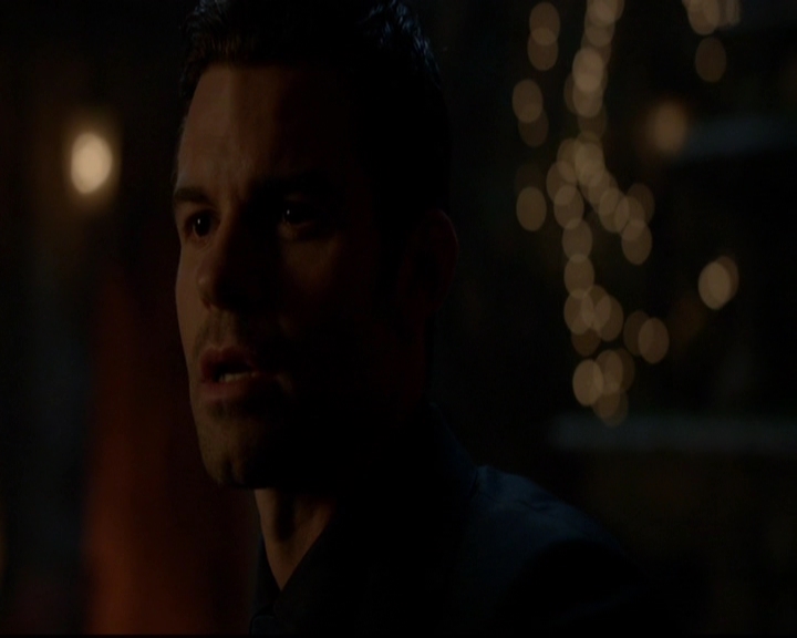 VampireDiariesWorld-dot-nl_TheOriginals_3x05TheAxemansLetters2193.jpg