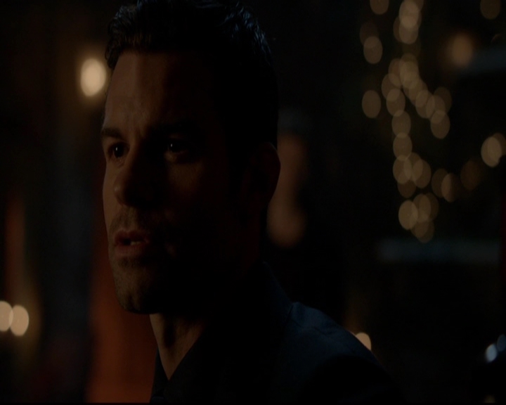 VampireDiariesWorld-dot-nl_TheOriginals_3x05TheAxemansLetters2194.jpg