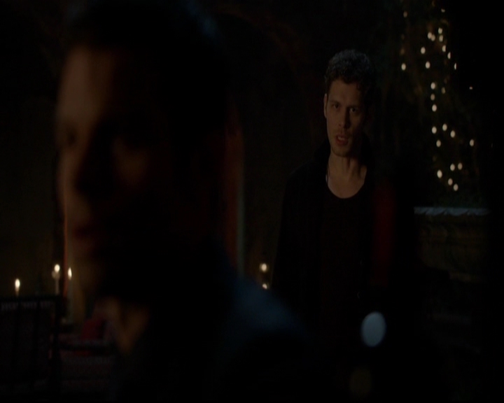 VampireDiariesWorld-dot-nl_TheOriginals_3x05TheAxemansLetters2196.jpg