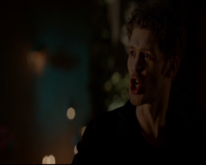 VampireDiariesWorld-dot-nl_TheOriginals_3x05TheAxemansLetters2247.jpg