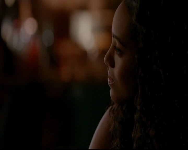 VampireDiariesWorld-dot-nl_TheOriginals_3x06BeautifulMistake0112.jpg