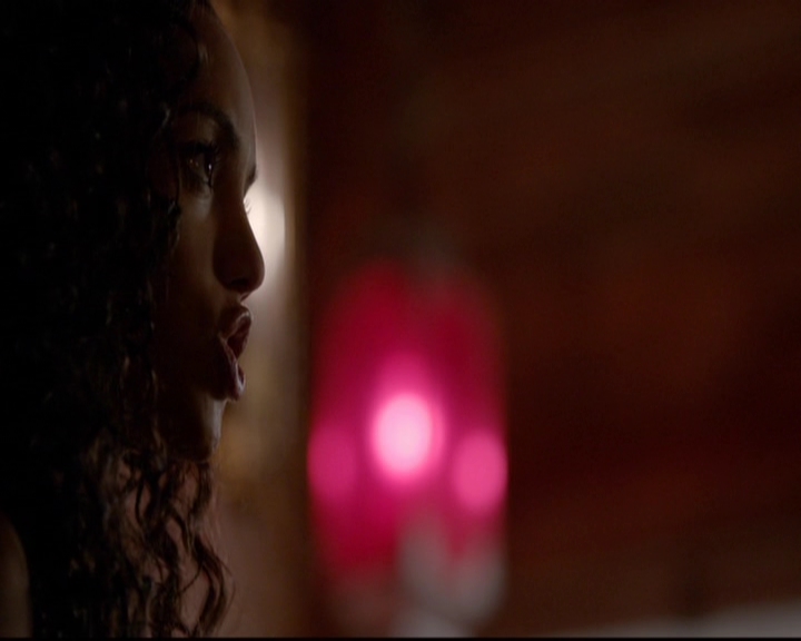 VampireDiariesWorld-dot-nl_TheOriginals_3x06BeautifulMistake0133.jpg