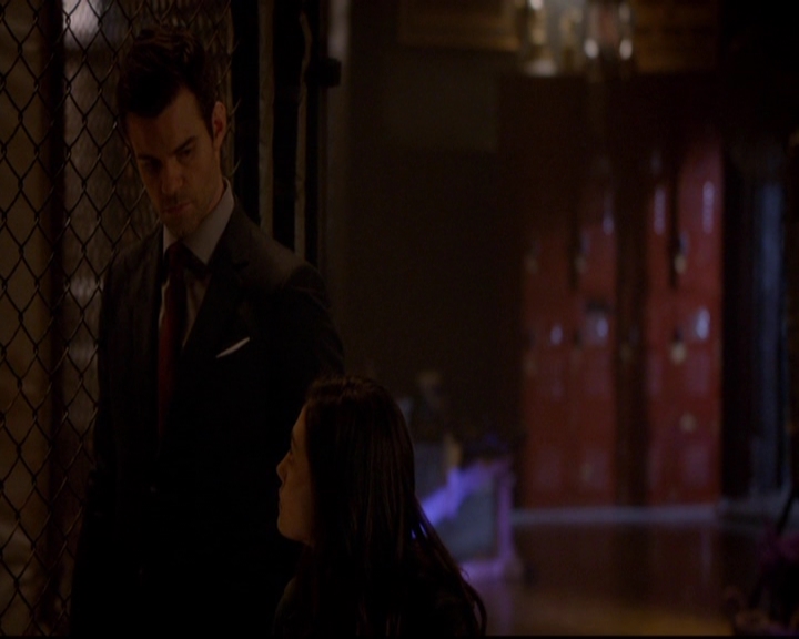 VampireDiariesWorld-dot-nl_TheOriginals_3x06BeautifulMistake2121.jpg