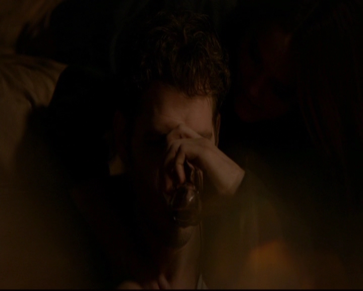 VampireDiariesWorld-dot-nl_TheOriginals_3x07OutOfTheEasy0040.jpg