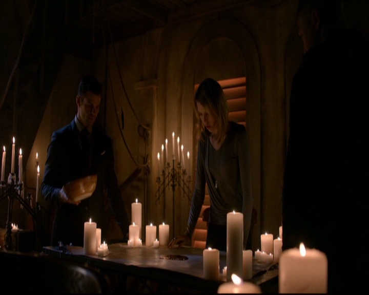 VampireDiariesWorld-dot-nl_TheOriginals_3x07OutOfTheEasy0058.jpg