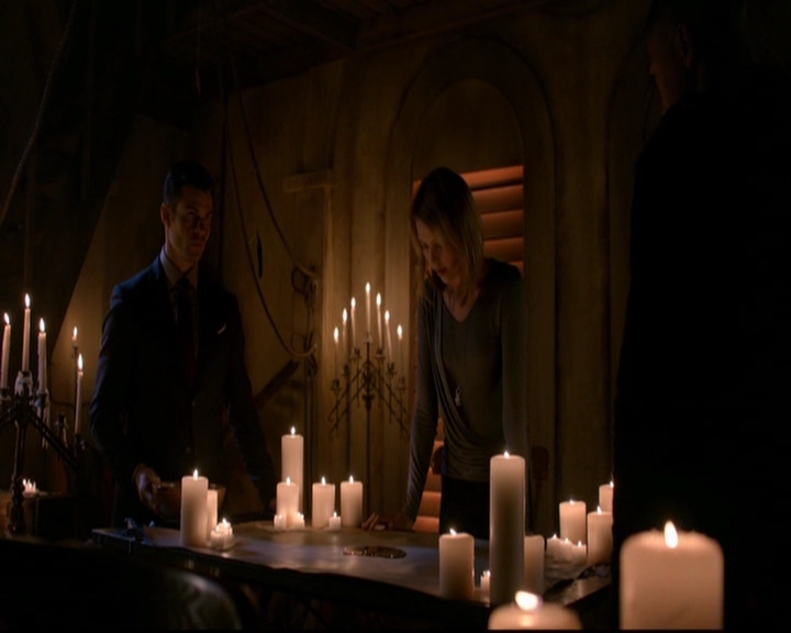 VampireDiariesWorld-dot-nl_TheOriginals_3x07OutOfTheEasy0059.jpg