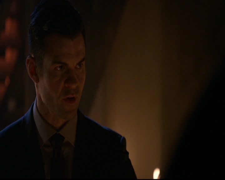 VampireDiariesWorld-dot-nl_TheOriginals_3x07OutOfTheEasy0076.jpg